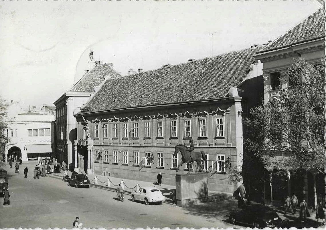 Székesfehérvári képeslapok: Szabadság tér